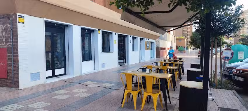 Gastrobar La F&aacute;brica Brewpub