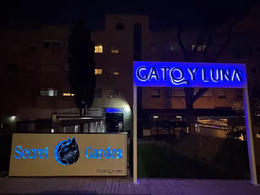 Gato y Luna &ndash; Secret Garden