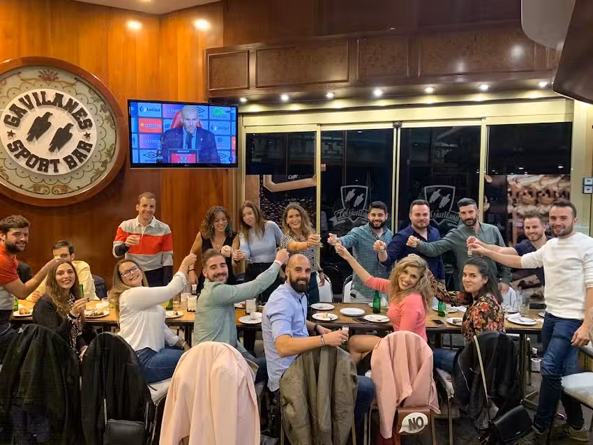 Gavilanes Sport Bar