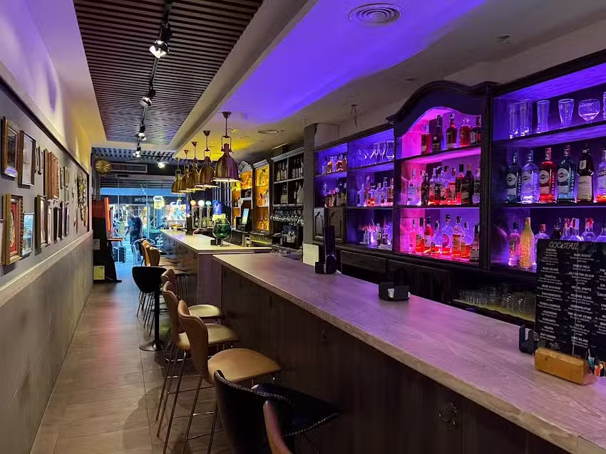 Gavin | Bar de copas