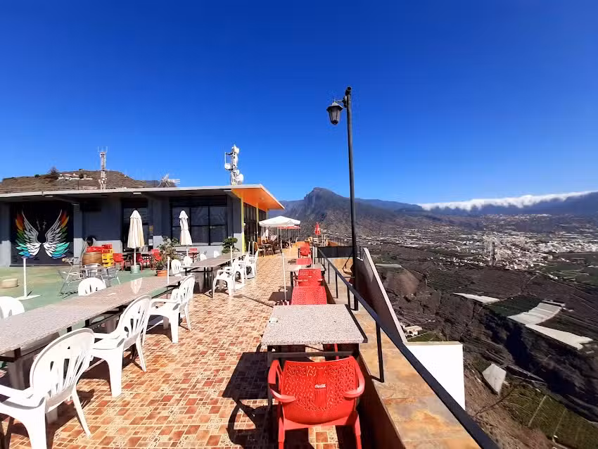 Geisha Embassy Luxury Coffee Shop by Mirador el Time