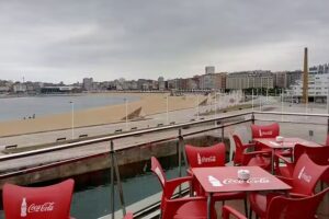 Gij&oacute;n Kraken Beach Bar