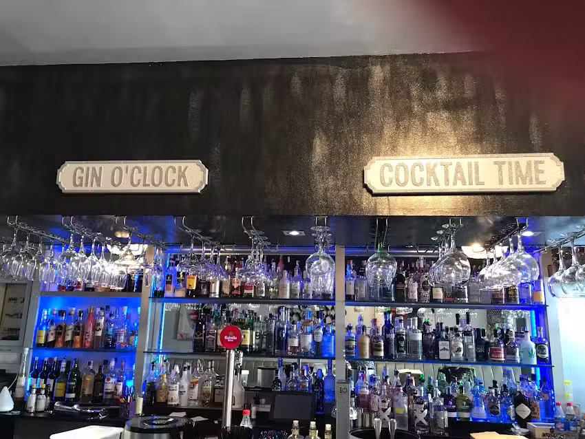 Gin & Fizz