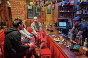 Gin Martini Cocktail Bar