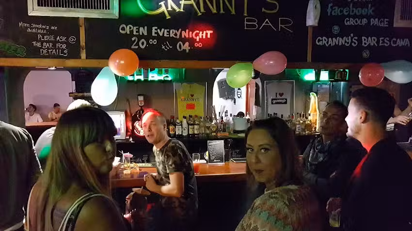 Grannys Bar
