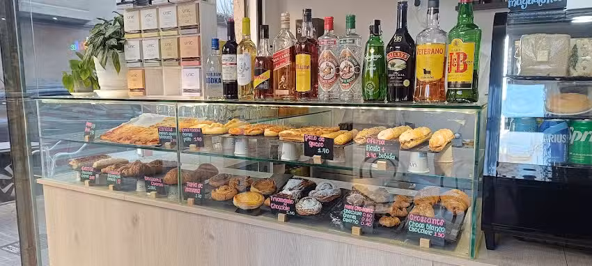 Gul Bar & Cafeteria