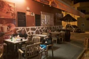 Happy Tapa Los Abrigos