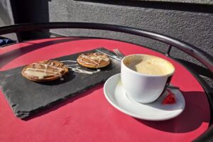 HECHIZO HOOKAH LOUNGE