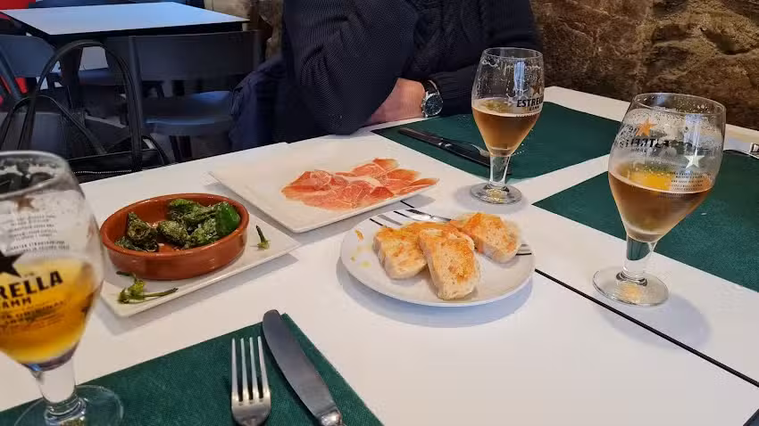 Hiru Tapas & Pintxos