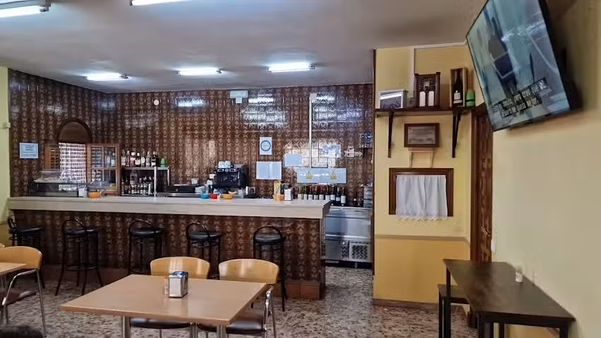 Hogar Del Pensionista