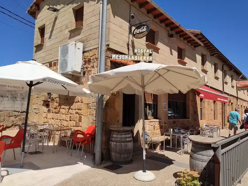 Hostal Mes&oacute;n La Sierra