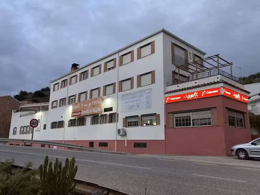 Hostal Restaurante Alcaid&iacute;a de M&aacute;gina
