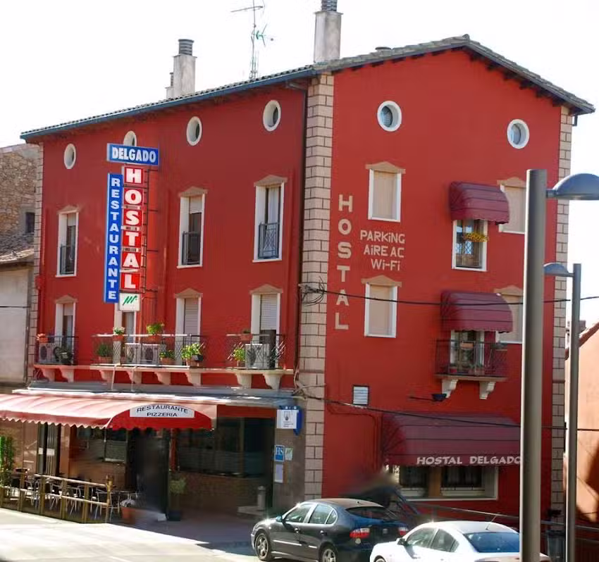 Hostal Restaurante Bar Delgado