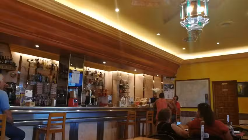 Hostal Restaurante El Cruce De Padul