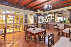 Hostal Restaurante Lirio