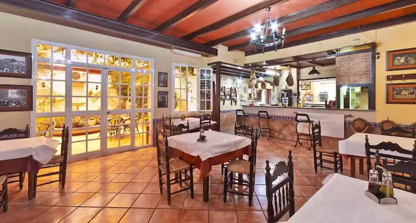 Hostal Restaurante Lirio