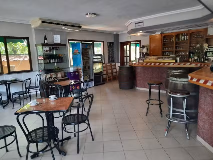 Hostal Restaurante RIOMALO el Mulero