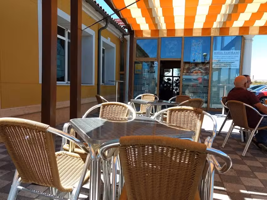 Hostal Restaurante Zamorano