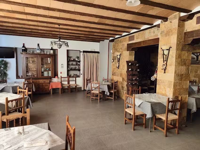 Hostal Rural & Restaurante La Muralla