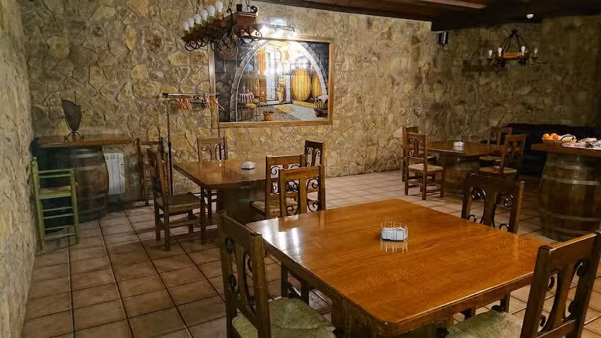 Hotel Enol&oacute;gico &ndash; Vi&ntilde;edos y Bodegas El Castillo