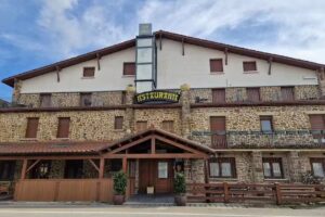 Hotel Restaurante Izar Ondo