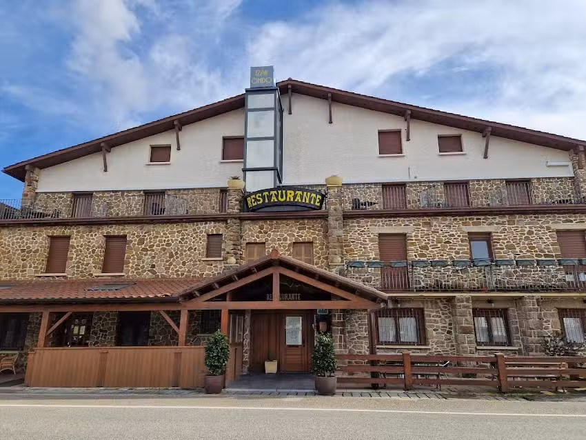 Hotel Restaurante Izar Ondo