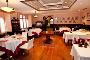 Hotel Restaurante Karlos Argui&ntilde;ano