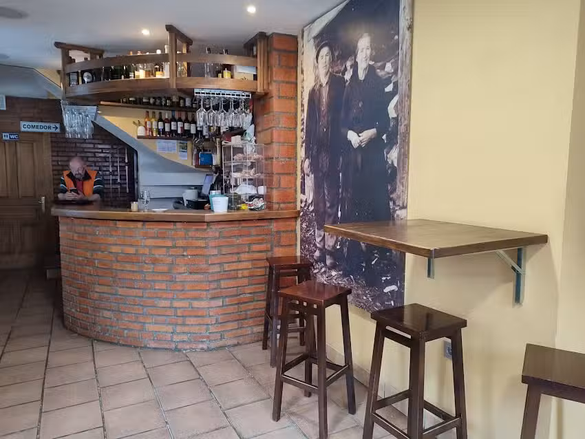 &ldquo;Hotel Rural M&aacute;s Que Bueno Sotres &ndash; Casa El Cosentido Chill Out.&ldquo;