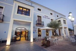 Hotel y Bodega El Lagar de Isilla