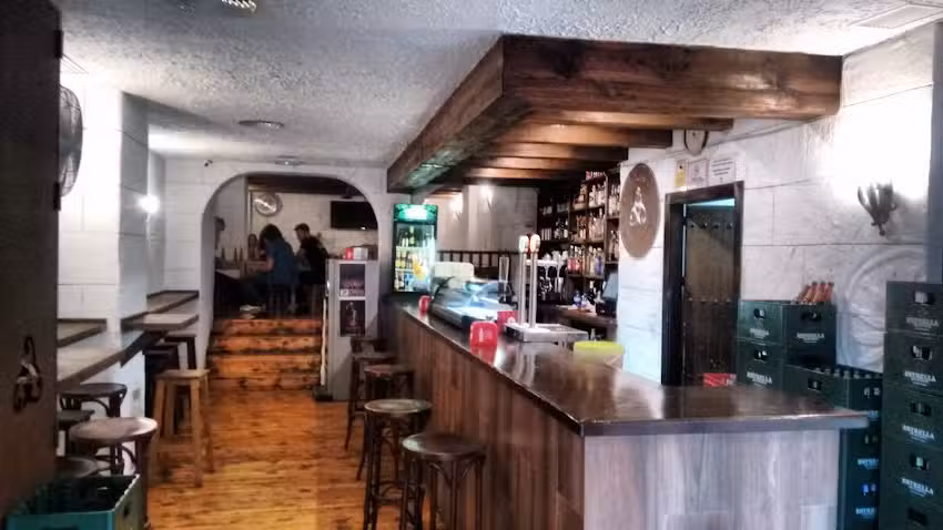 &Iacute;beros Cafebar