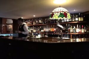 Ideal Cocktail Bar