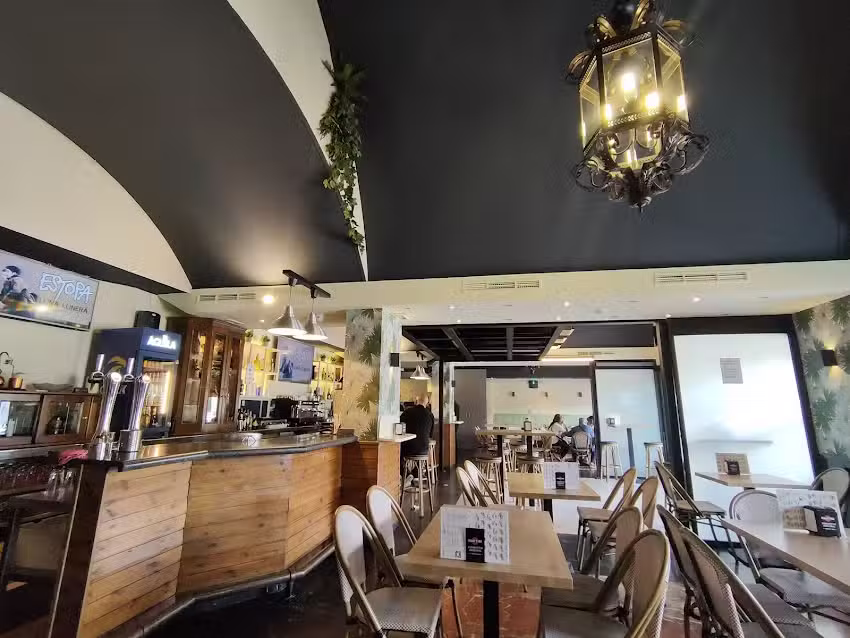 Indalo Cervecer&iacute;a Alcal&aacute; Garena