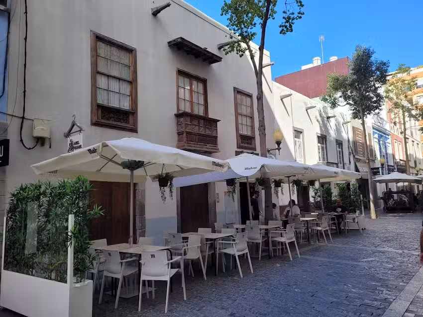 INDIO COMIDO Street Food & Cocktails