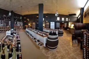 Invinus by Vinoteca Don Ferm&iacute;n