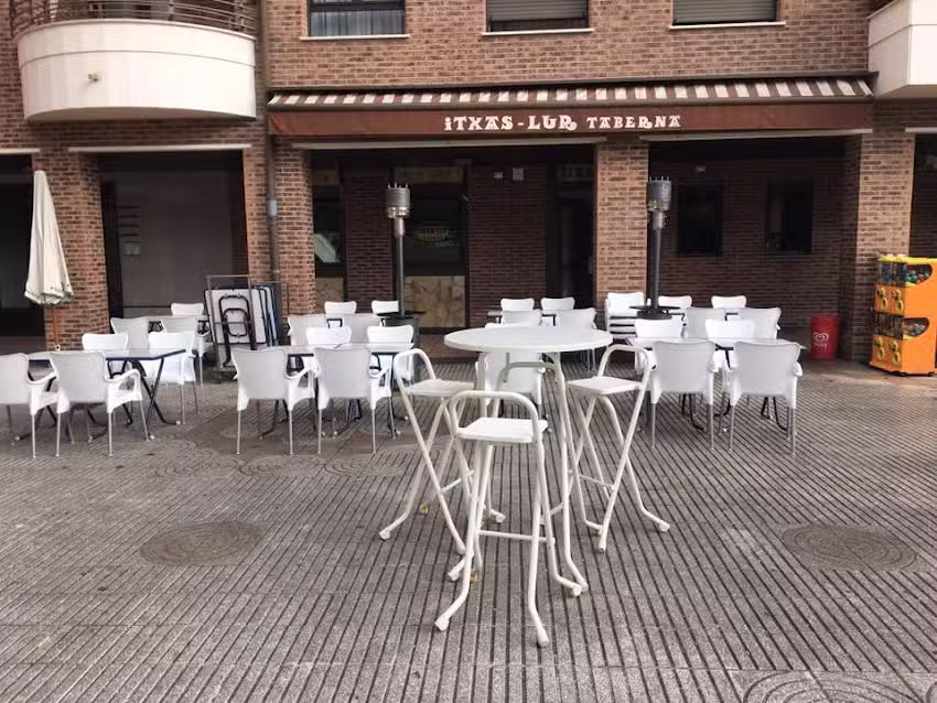 Itxas-lur Taberna