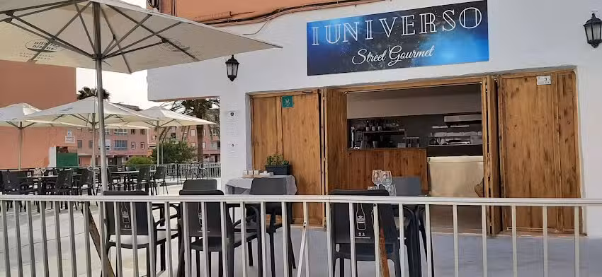 Iuniverso Bar