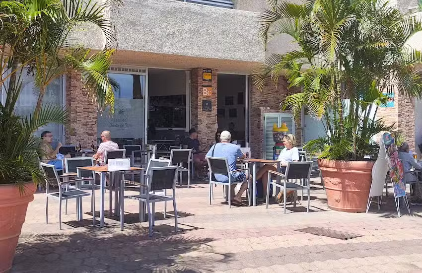 Jard&iacute;n del Mar Beach Bar