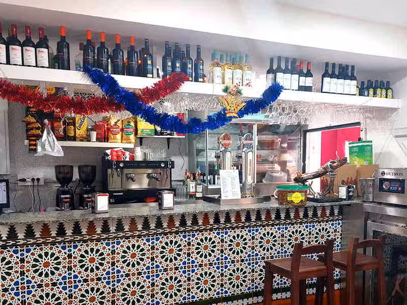 Javier Guardiola &ndash; Tapas y Vinos