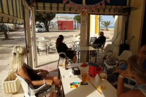 JJ&rsquo;S British Cafe Bar