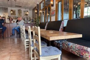 Jo&rsquo;s Bar & Restaurant