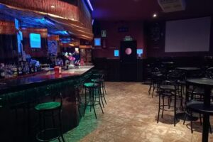 Karaoke Intermedio Pub