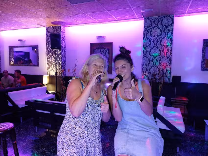 Karaoke Pub P3