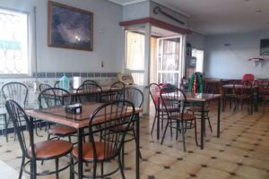 Kebab o Doner Bar La Pinada – Cafetería.