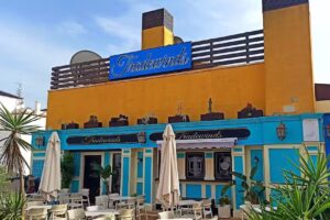 Kelly&rsquo;s Irish Bar