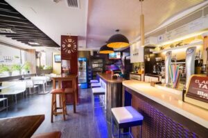 KING&rsquo;S coffeeBar.