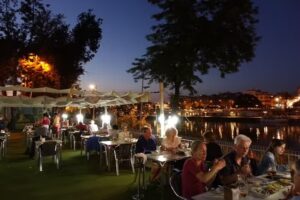 Kiosco de las Flores Terraza