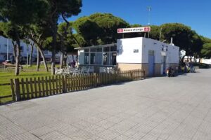 Kiosko El Largo ( M Y J