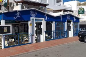 Kukis Restaurant & Bar