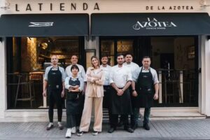 L A T I E N D A La Azotea Tapas