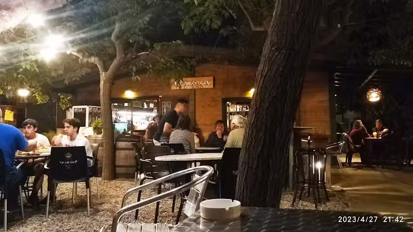 L&rsquo;Escor&ccedil;a &middot; Pinxos i Vins